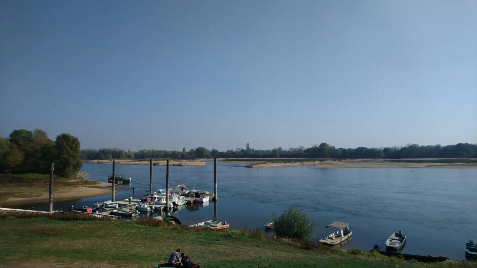 Création et suivi de sites internet Le port d’Ancenis au bord de la Loire