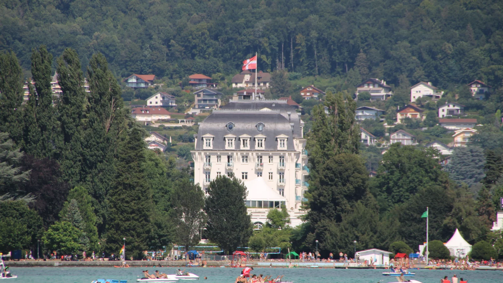 Création et suivi de sites internet L’Impérial Palace au bord du lac d’Annecy
