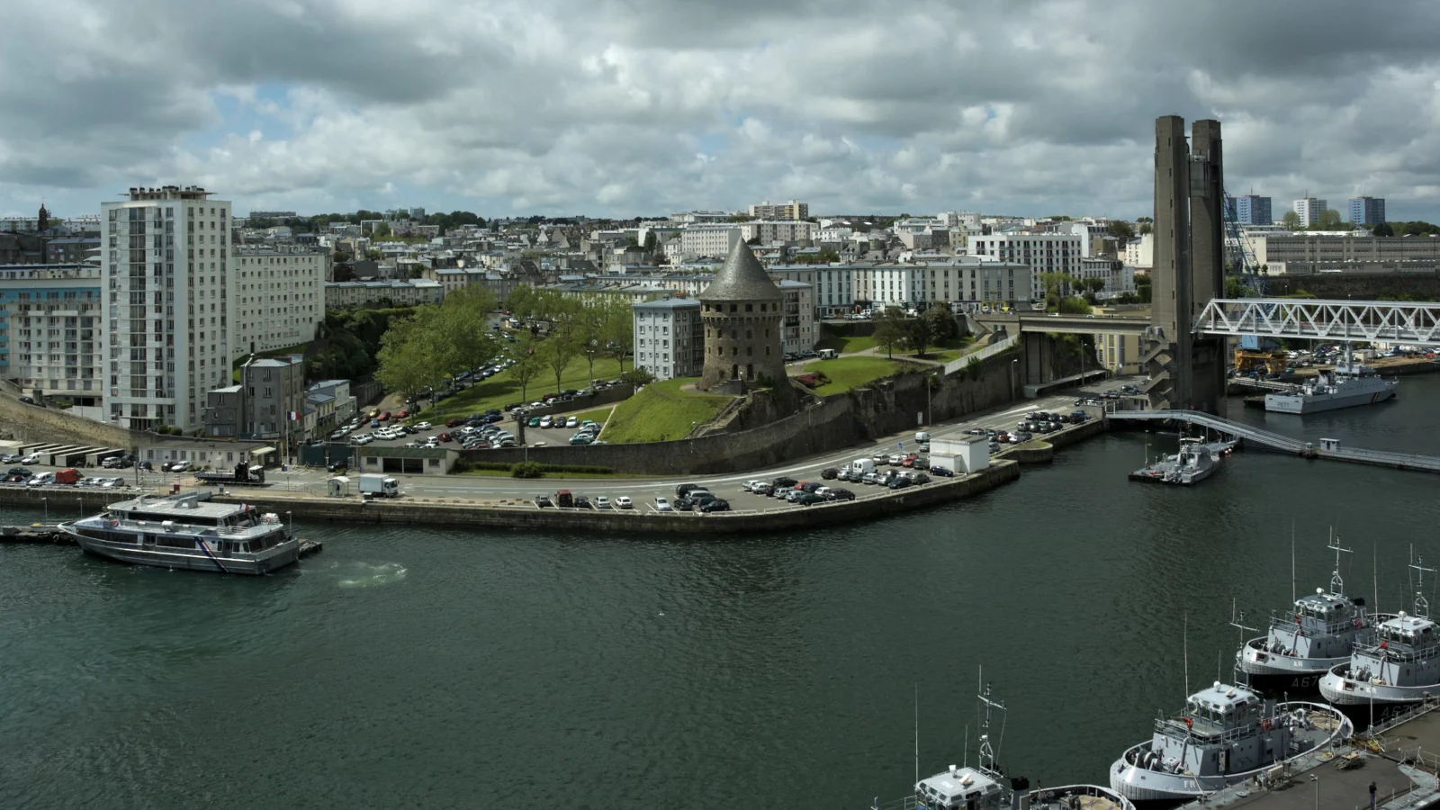La Penfeld, la tour Tanguy et le pont de Recouvrance à Brest
