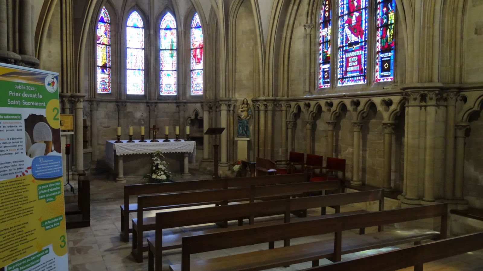 Création et suivi de sites internet La chapelle Saint-Jean dans la cathédrale Notre-Dame de Coutances