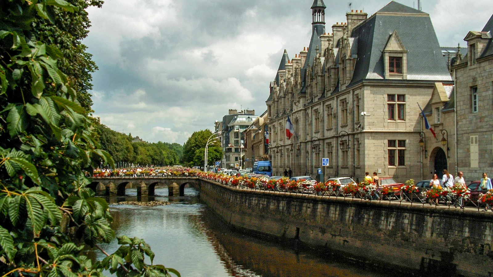 Une passerelle sur l’Odet à Quimper