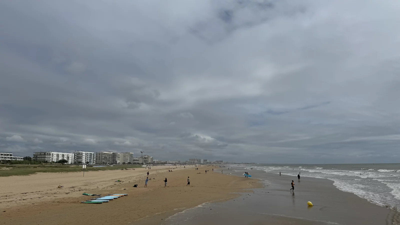 Accompagnement des entreprises La plage de Saint-Jean-de-Monts vue depuis l’estacade