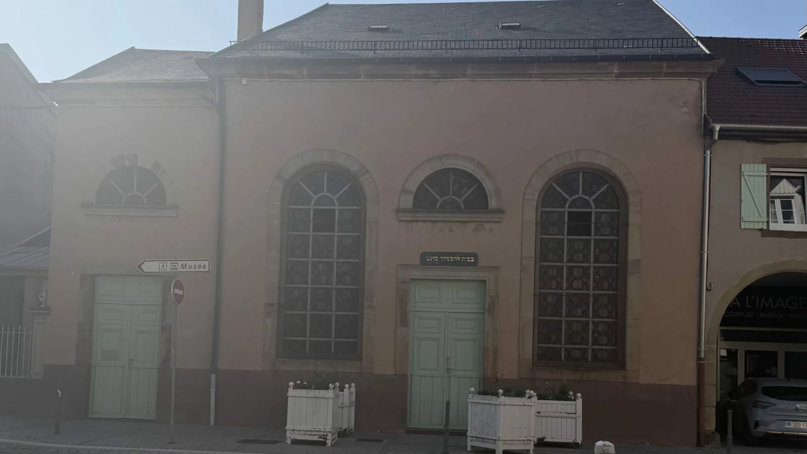 Façade de la synagogue de Sarrebourg
