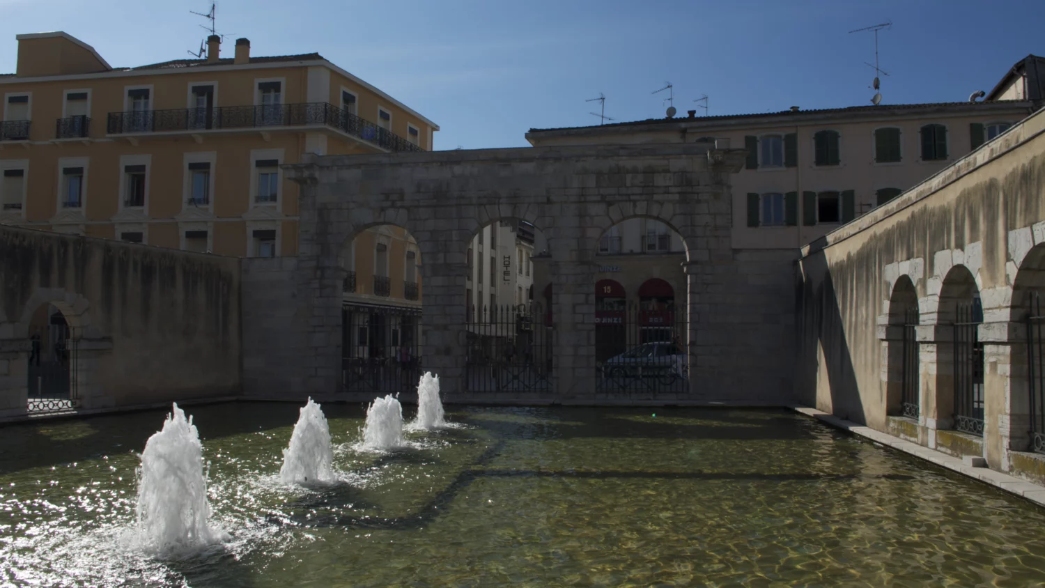 La Fontaine chaude dans le centre de Dax