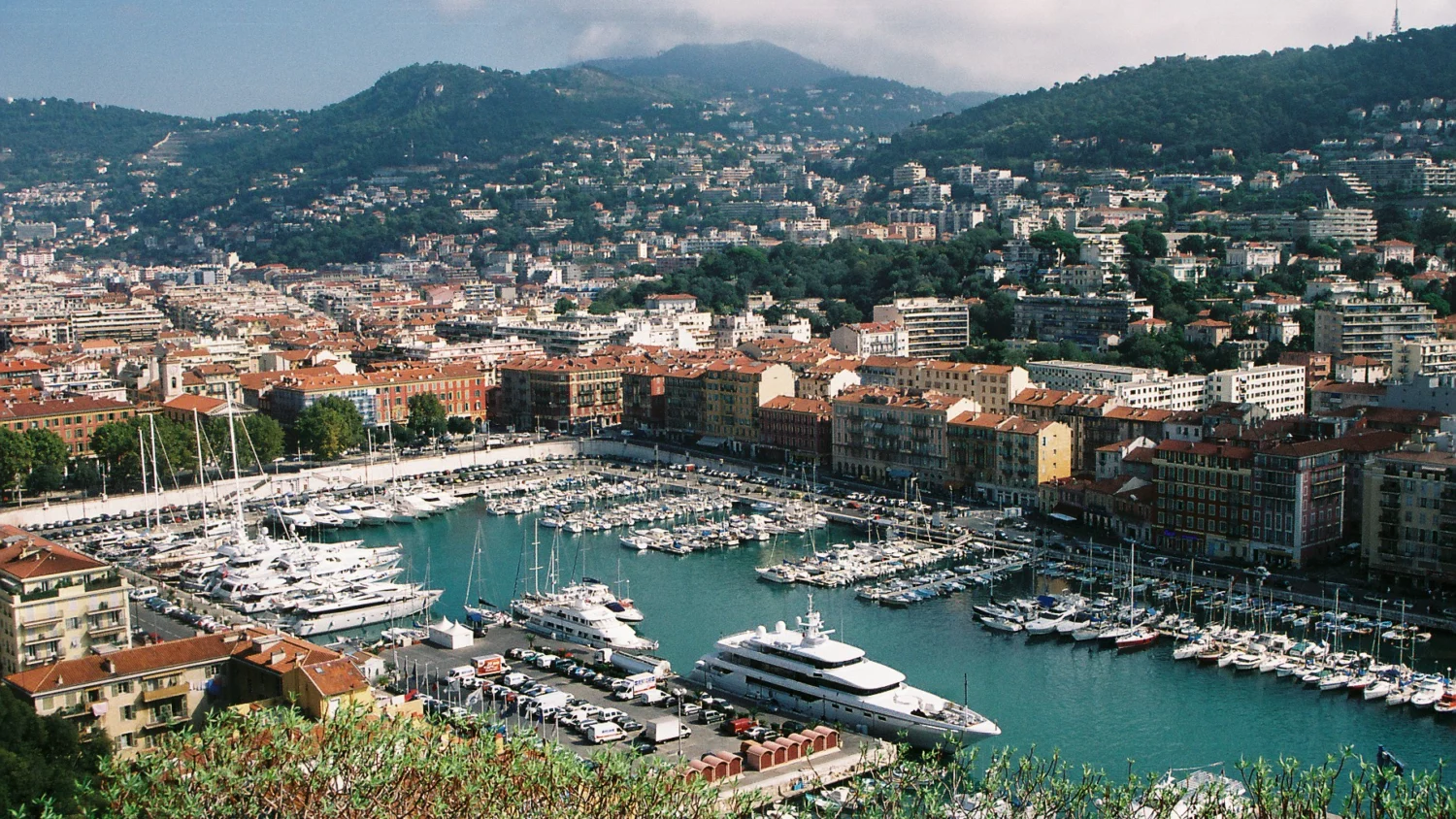 Création et suivi de sites internet Vue sur le port Lympia à Nice