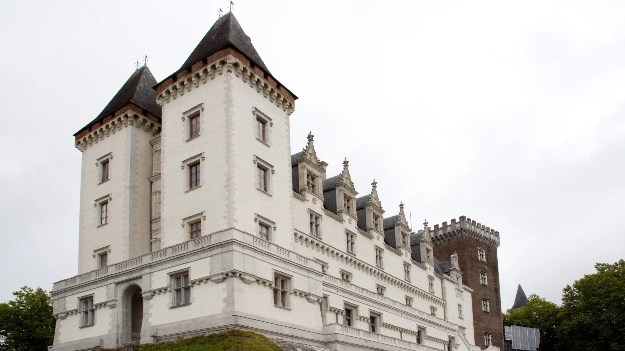 Le château de Pau et ses jardins