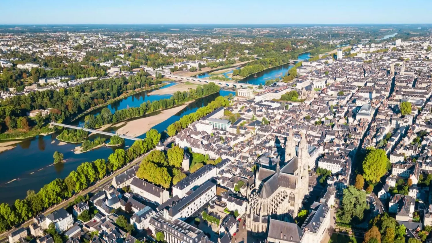 Accompagnement des entreprises Vue sur Tours et la vallée de la Loire