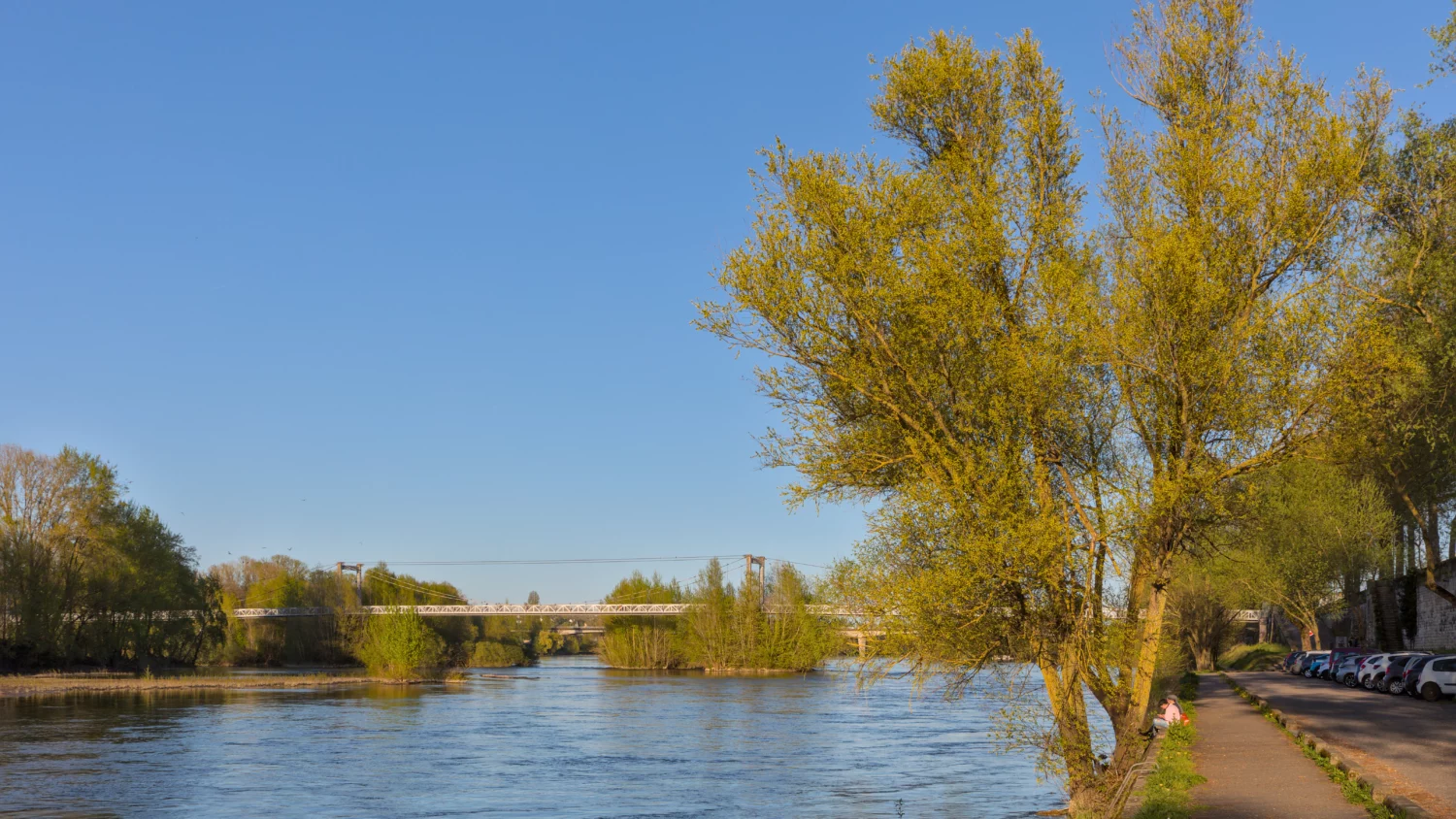 Création et suivi de sites internet La Loire et le pont de fil à Tours