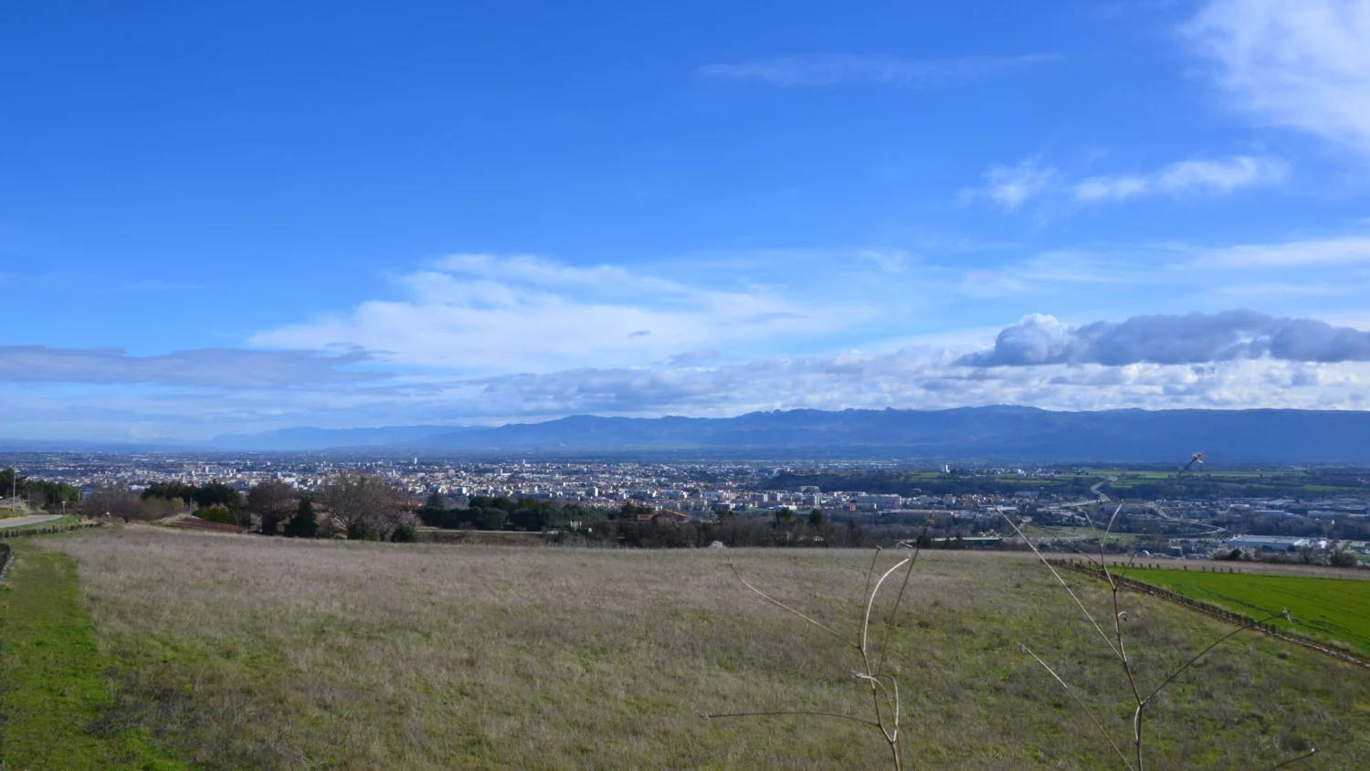 Valence vue depuis les hauteurs de la rive ardéchoise